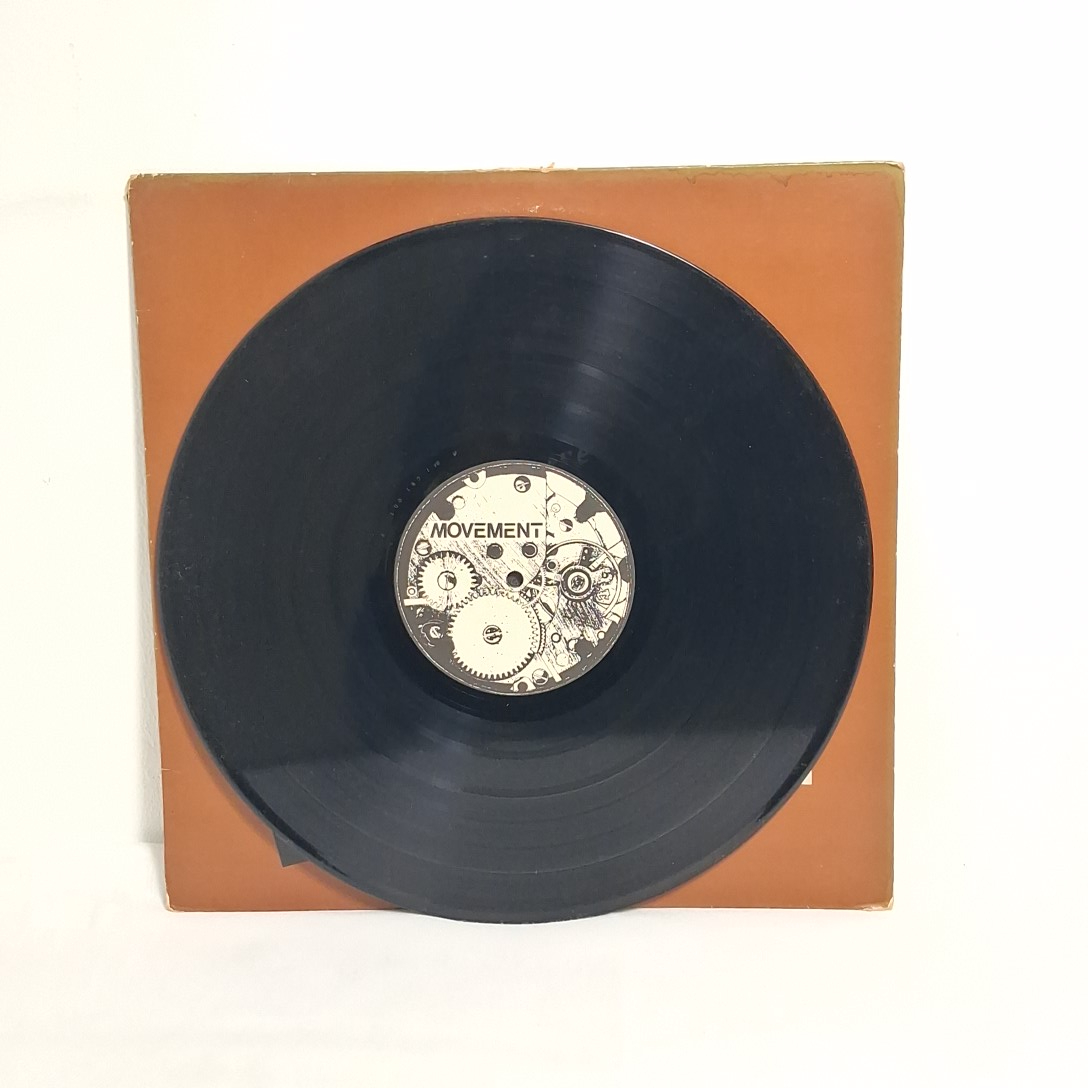 Album movement en vinyle 33t made in France  - Vue 2 - 
